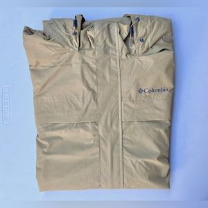Columbia Men's Clifton Terrace Waterproof Hooded Jacket Coat.